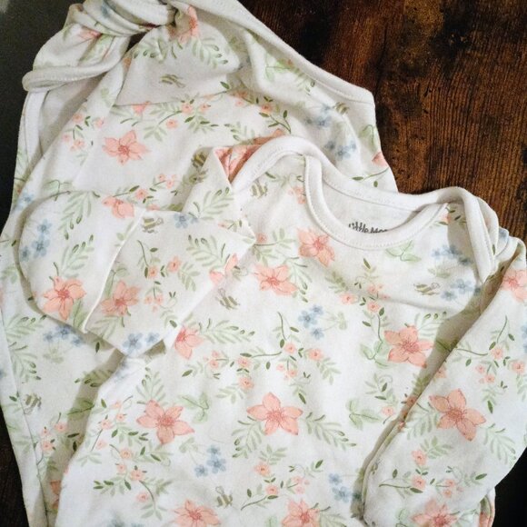 Baby girl nightgown- Knotted- Size 0-3 months- Floral print- - Picture 1 of 4